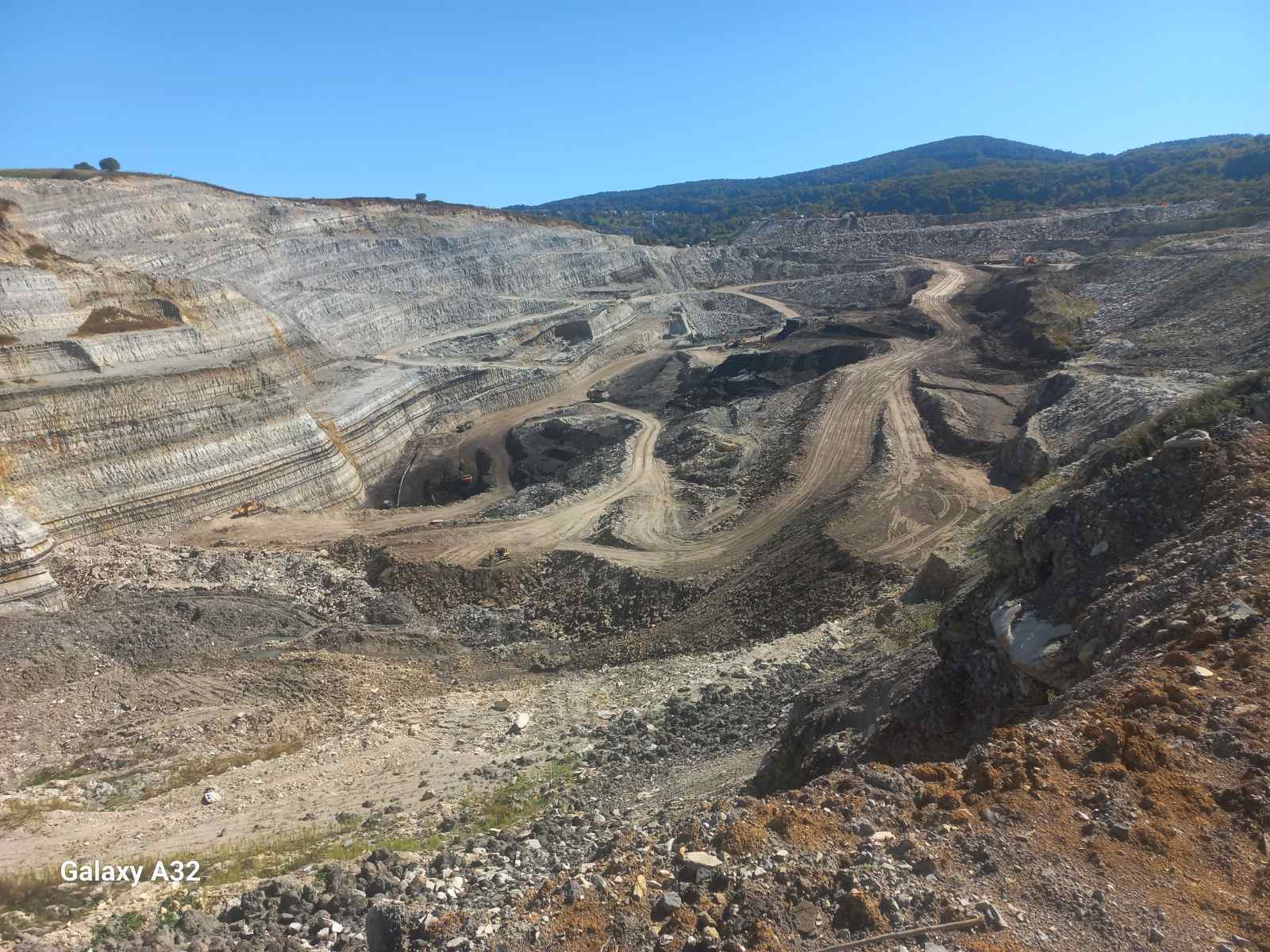 UŽAS U KAMENGRADU I ŠEST OKOLNIH SELA -GAZDA IZ POSUŠJA UNIŠTAVA PRIRODU I ŠTETI LJUDIMA BEZ PARDONA UŽAS U KAMENGRADU I ŠEST OKOLNIH SELA -GAZDA IZ POSUŠJA UNIŠTAVA PRIRODU I ŠTETI LJUDIMA BEZ PARDONA