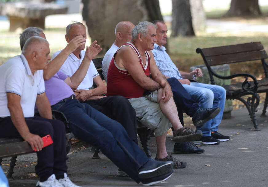 3% dočekali na nož: Od 1. januara 2026. NOVO POVEĆANJE PENZIJA, da li će ovaj iznos UMIRITI PENZIONERE