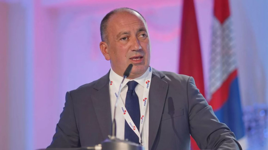 Crnadak: Dodik vodi u propast, spremni su za sukobe… Crnadak: Dodik vodi u propast, spremni su za sukobe…