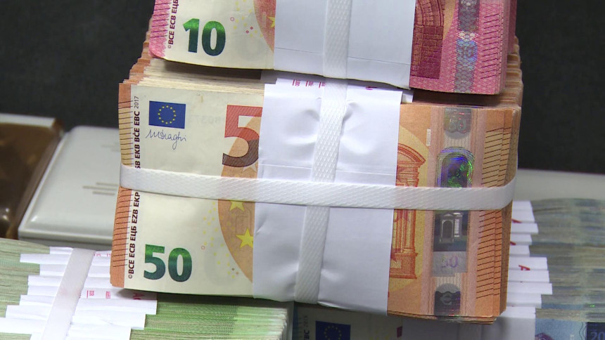 Hrvatska: Hiljade građana preko noći ostalo bez para Hrvatska: Hiljade građana preko noći ostalo bez para