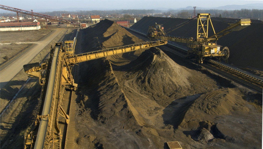 Nakon 20 mjeseci nezakonitog kopanja „ArcelorMittal“ dobija koncesiju Nakon 20 mjeseci nezakonitog kopanja „ArcelorMittal“ dobija koncesiju