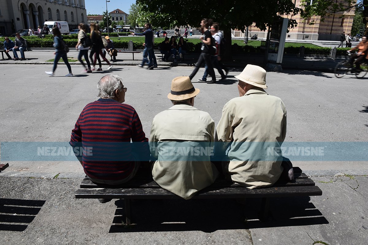 Dizanje minimalca gurnulo penzionere na ivicu siromaštva (VIDEO) Dizanje minimalca gurnulo penzionere na ivicu siromaštva (VIDEO)