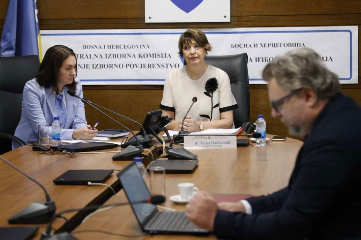 CIK odbio prijedlog da se ponovo razmatra ovjera SNSD-a za prijevremene izbore CIK odbio prijedlog da se ponovo razmatra ovjera SNSD-a za prijevremene izbore