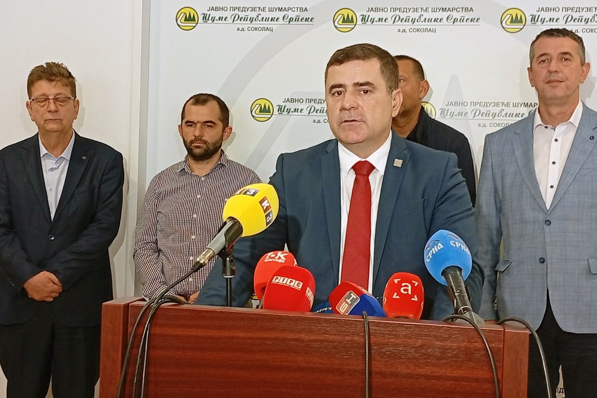 Šume Srpske duguju radnicima za plate 4,2 miliona KM Šume Srpske duguju radnicima za plate 4,2 miliona KM