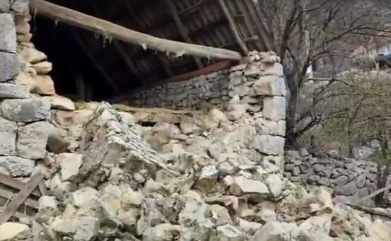 Sudar 3 ploče, 2 velika šava: Crnoj Gori svakog trenutka PRIJETI RAZORAN ZEMLJOTRES, a evo šta čeka Srbiju Sudar 3 ploče, 2 velika šava: Crnoj Gori svakog trenutka PRIJETI RAZORAN ZEMLJOTRES, a evo šta čeka Srbiju