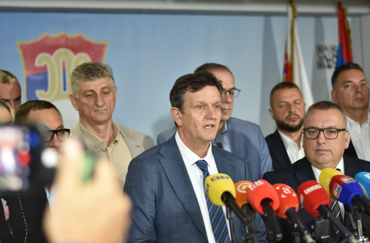 Opozicija u rasulu: Gazi li Stanivuković Blanušu i šta kažu Radojičić i Kojić