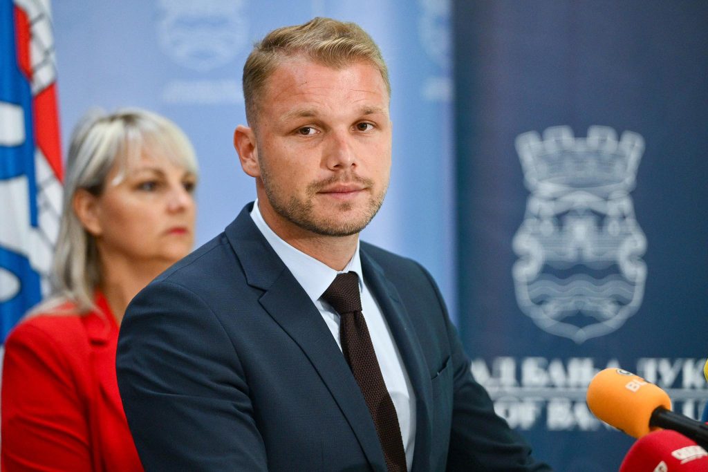 Krivična prijava protiv Stanivukovića, Višekrune i odbornika Krivična prijava protiv Stanivukovića, Višekrune i odbornika