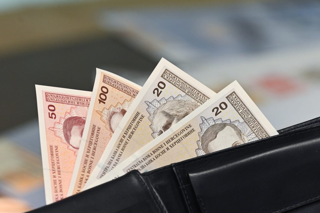 Poslodavci podržavaju povećanje minimalca uz jedan uslov Poslodavci podržavaju povećanje minimalca uz jedan uslov