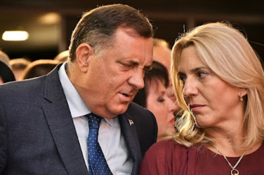 Dodik i Cvijanović pristali na smjenu Košarca i Amidžića, dogovorena deblokada Doma naroda BiH?! Dodik i Cvijanović pristali na smjenu Košarca i Amidžića, dogovorena deblokada Doma naroda BiH?!