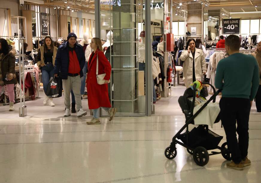 „Crni petak“ bez pumpanja cijena: Novi Zakon o zaštiti potrošača Srpske stupio na snagu, stroža pravila i kazne