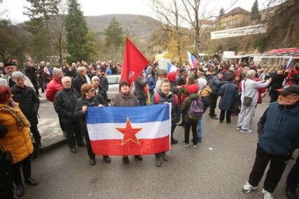 Dan Republike uz koncert Lajbaha: Na rođendan Titove Jugoslavije u Jajcu se održava 4. zasjedanje AVNOJ-a