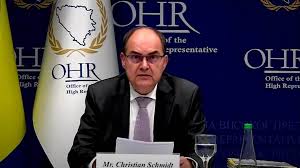 Šmit mijenja ton – Zakon koji je nametnula međunarodna zajednica sada naziva kočnicom razvoja