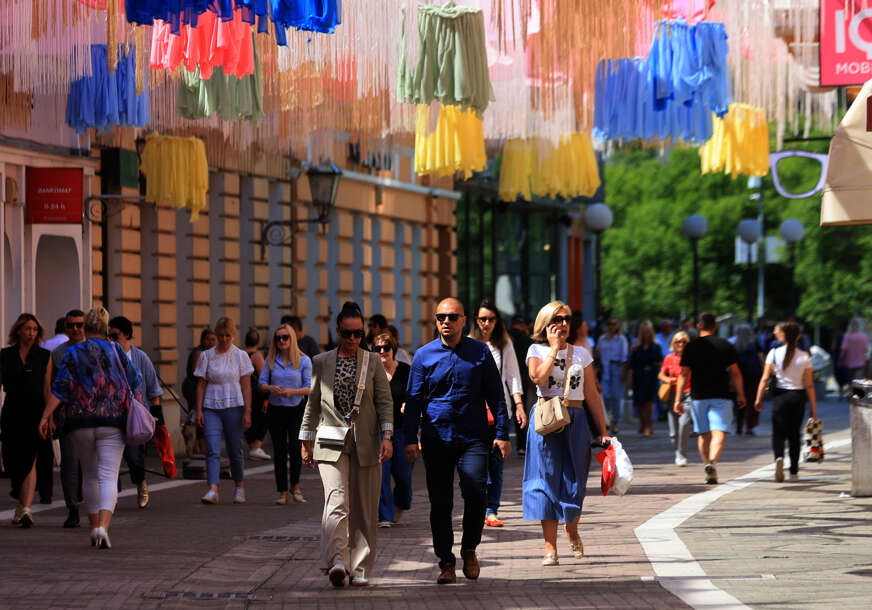 RASPARČAVANJE BiH Da li velike sile razmatraju PROMJENU GRANICA RASPARČAVANJE BiH Da li velike sile razmatraju PROMJENU GRANICA