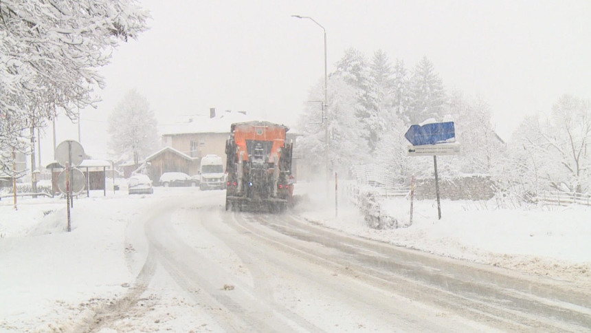 Svi putni pravci su prohodni i nema većih zastoja