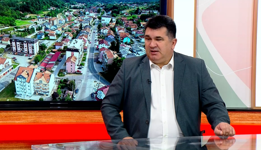 Rado Savić: Izbori pokradeni, volja naroda izigrana Rado Savić: Izbori pokradeni, volja naroda izigrana