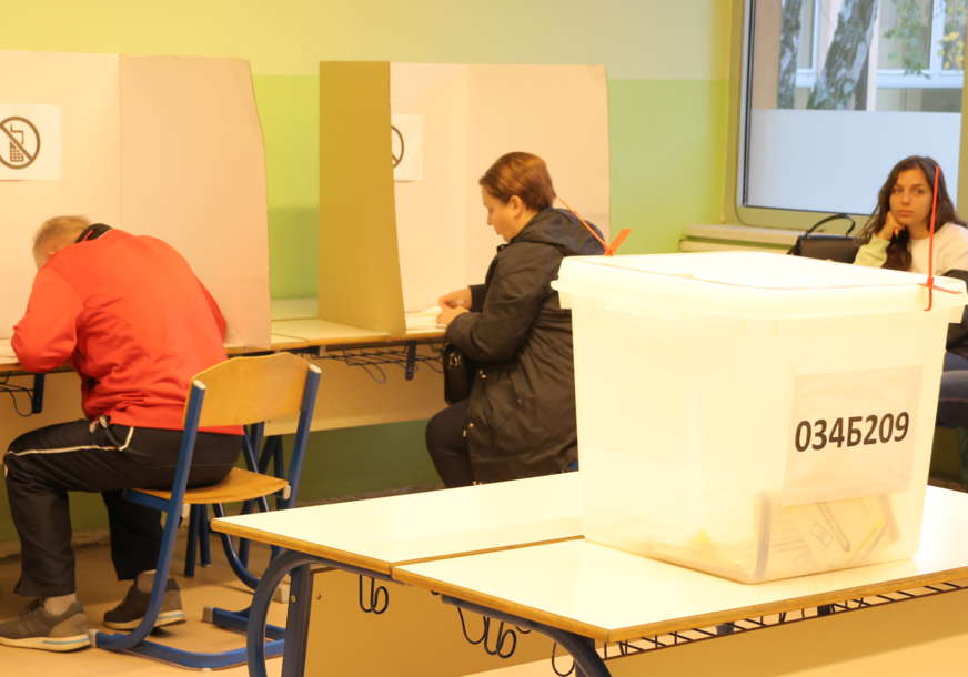 Neizvjesna trka za predsjednika Srpske: Građani otkrili kome bi DALI GLAS, a odgovori bi mogli IZNENADITI mnoge