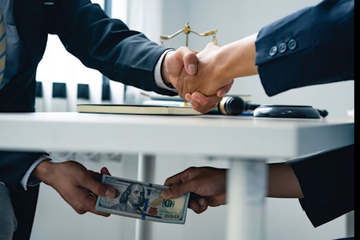 Bio je najbahatiji sin srpskog političara: Varao narod na osnovu očevog imena (VIDEO)