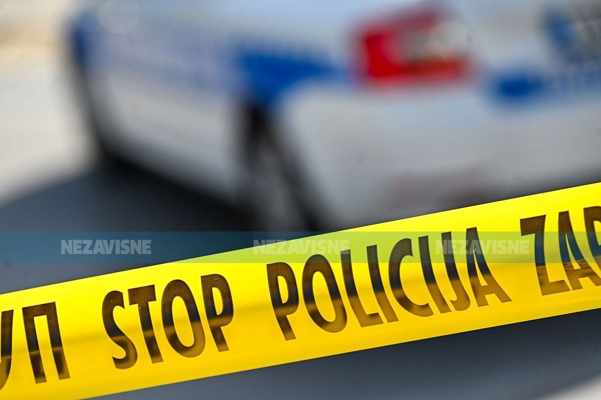 Teško povrijeđena pješakinja, prevezena u UKC RS: Na nju naletio mercedes Teško povrijeđena pješakinja, prevezena u UKC RS: Na nju naletio mercedes