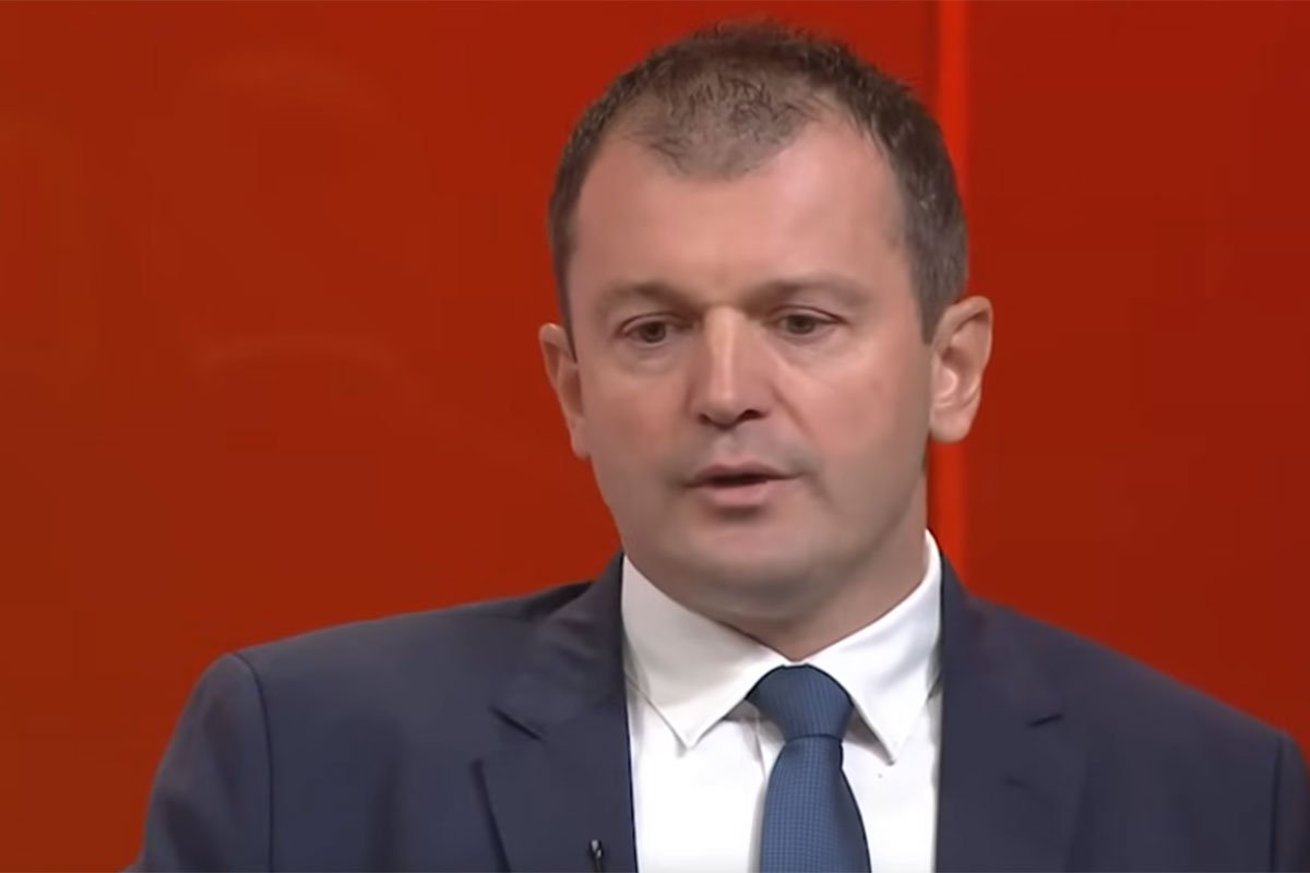 Brdar: Prije bih popio dva litra rakije nego zapalio cigaretu