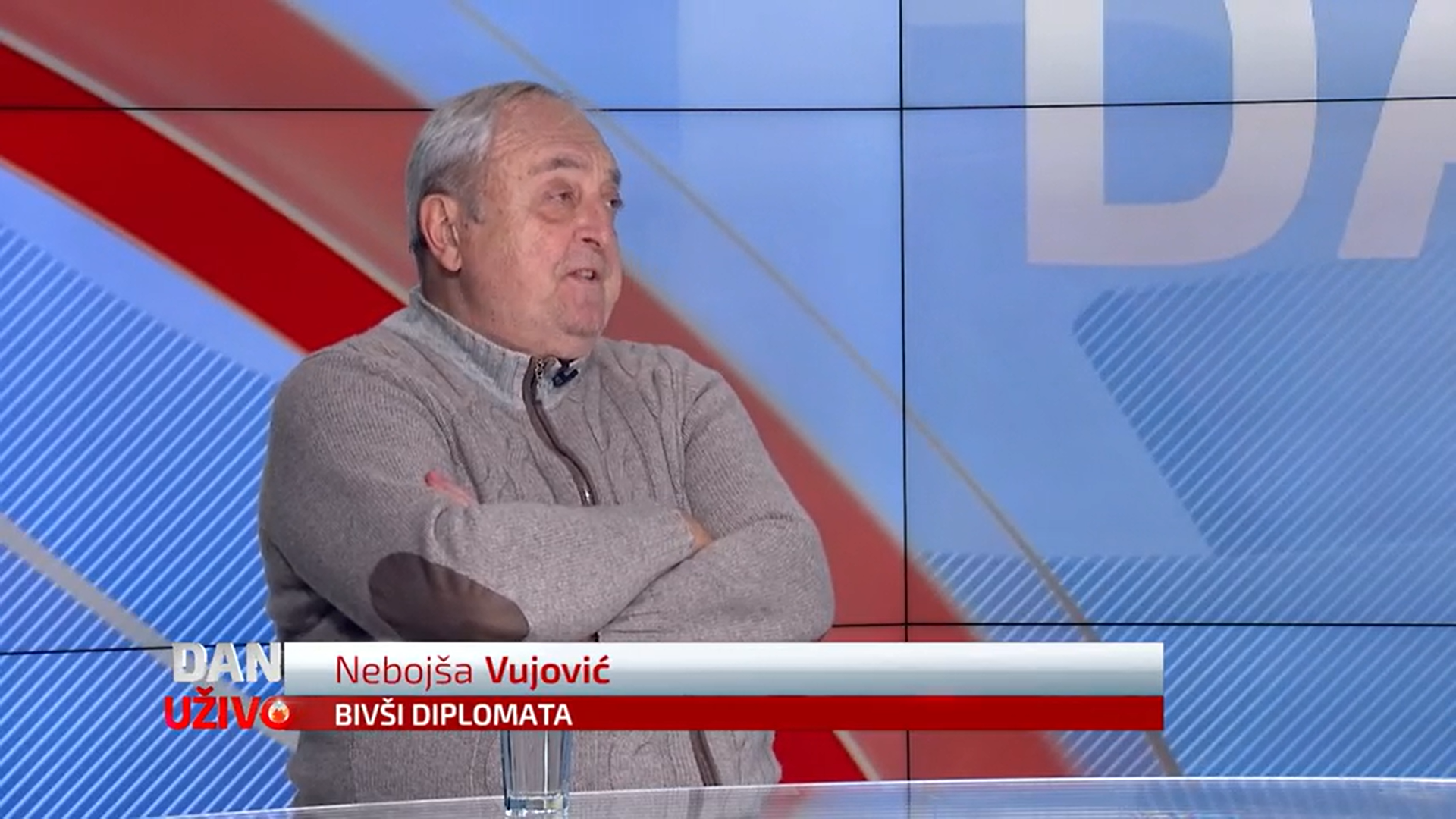 Vujović: Trampova poruka Vučiću – biraj da li ćeš sedeti na kineskoj gumi ili stolici kod mene