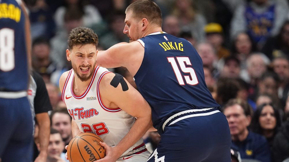 Šengun hvalio Nikolu i progovorio šta misli o nadimku „Bejbi Jokić“ (VIDEO) Šengun hvalio Nikolu i progovorio šta misli o nadimku „Bejbi Jokić“ (VIDEO)