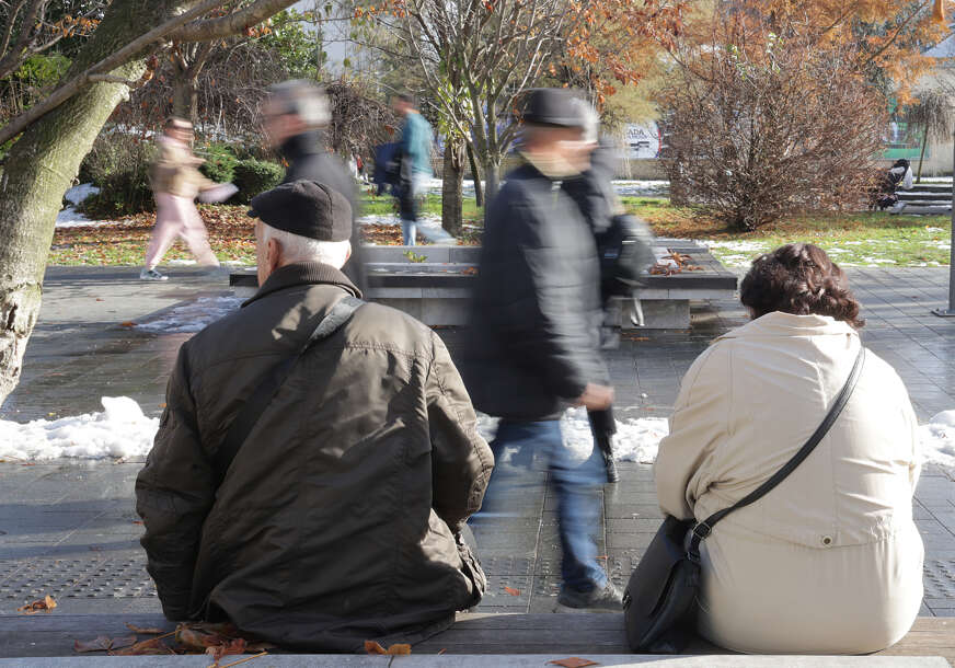 Jesmo li bolji dio BiH? Evo koliko bi mogle PORASTI PENZIJE U FEDERACIJI, penzioneri u Srpskoj SAMO MOGU DA UZDIŠU Jesmo li bolji dio BiH? Evo koliko bi mogle PORASTI PENZIJE U FEDERACIJI, penzioneri u Srpskoj SAMO MOGU DA UZDIŠU