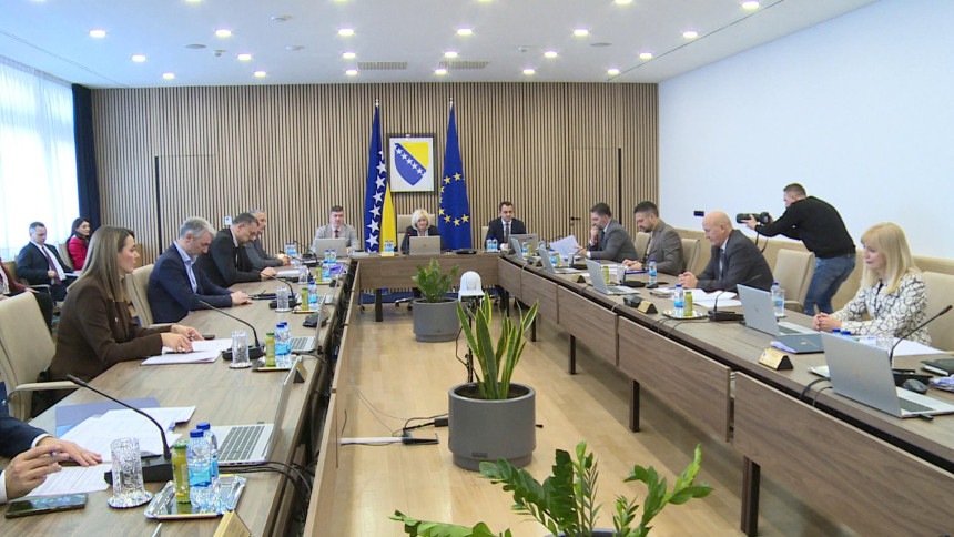 Obiman dnevni red, rasprava i o Reformskoj agendi 