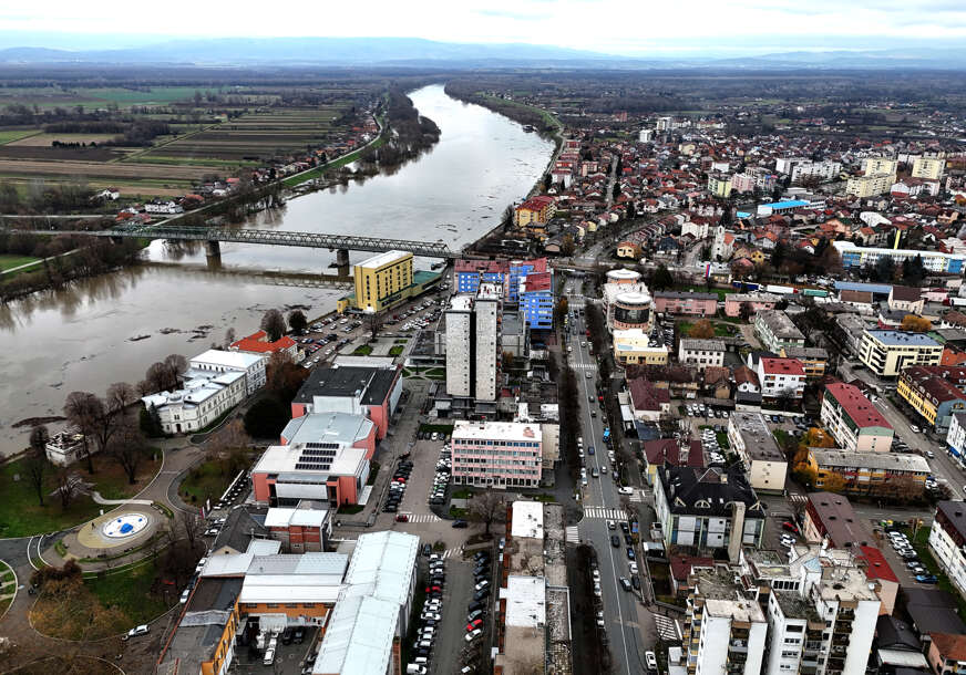 Kako je Gradiška izgubila 30 miliona KM: Zbog Dodika ostali bez poklona iz Njemačke, a evo šta im nude Mađari