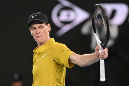 Siner umalo ispao sa Australijan opena: Teniser jedva stajao na nogama, evo šta mu je pomoglo