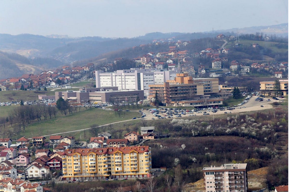 Pronađena torbica ubijenog Jasmina Imširovića, godinama bila zakopana kod UKC-a u Banjaluci Pronađena torbica ubijenog Jasmina Imširovića, godinama bila zakopana kod UKC-a u Banjaluci