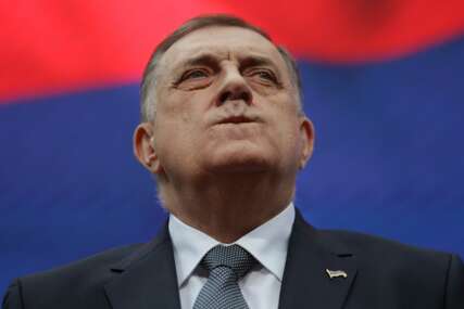 KAMELEON SA 100 LICA Ko je „pravi“ Milorad Dodik, dvodecenijski VLADAR Republike Srpske