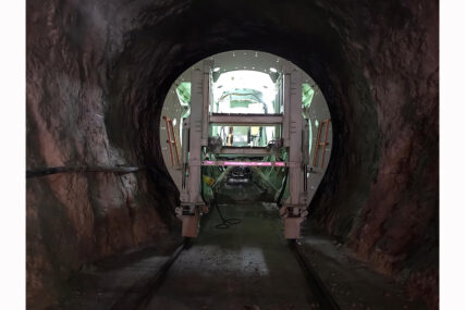 „Snažan korak ka jačanju ENERGETSKE STABILNOSTI“ Probijanje tunela Nevesinje-Dabarsko polje ISTORIJSKI PODUHVAT