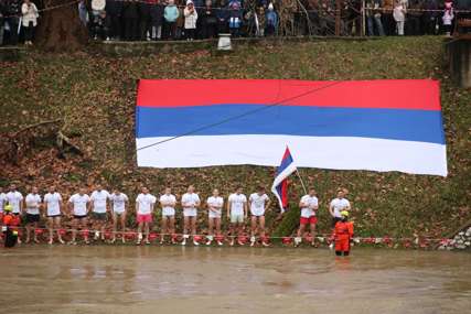 „Bog se javi“ Danas širom Srpske plivanja za ČASNI KRST