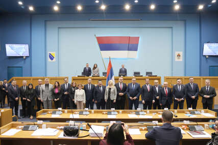 Kako je Srpska upala u PRAVNI HAOS: Neustavna i stara i nova Minićeva vlada i njihove odluke