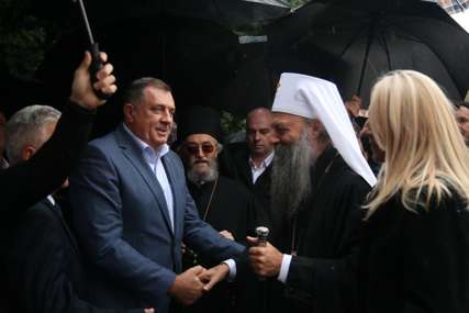 VJERA I VLAST Zašto se političari bore za NAKLONOST Crkve VJERA I VLAST Zašto se političari bore za NAKLONOST Crkve