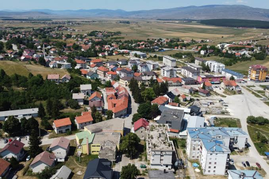 Glamoč izgubio vezu sa Banjalukom, autobus više ne vozi