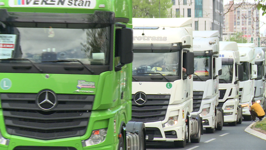 Blokade u četiri države: 5.000 kamiona danas ide na granicu BiH