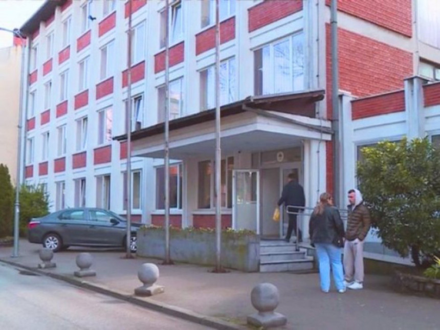 Blokiran račun opštine Novi Grad zbog dugovanja Blokiran račun opštine Novi Grad zbog dugovanja