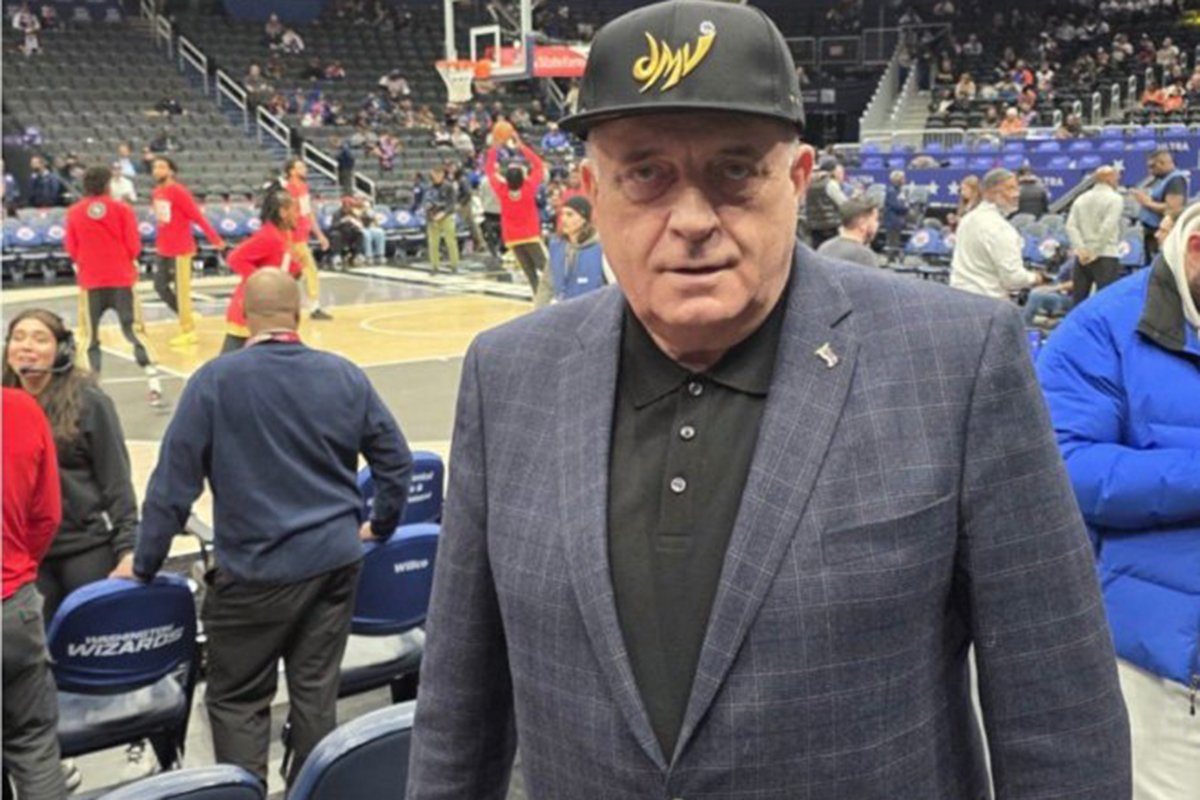 Dodik u Vašingtonu na NBA meču: Sreo reprezentativca Srbije (FOTO)