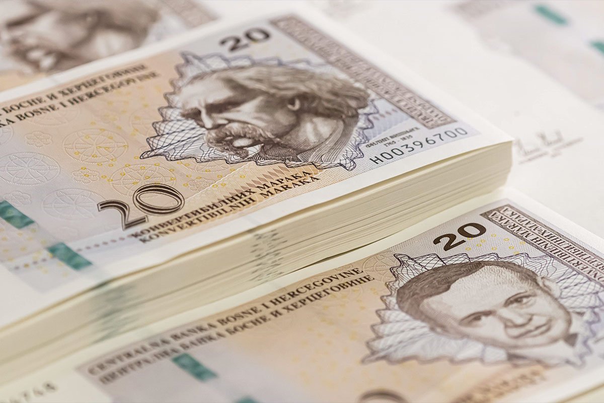 Ko ima pravo na naknadu nakon dobijanja otkaza u Republici Srpskoj?