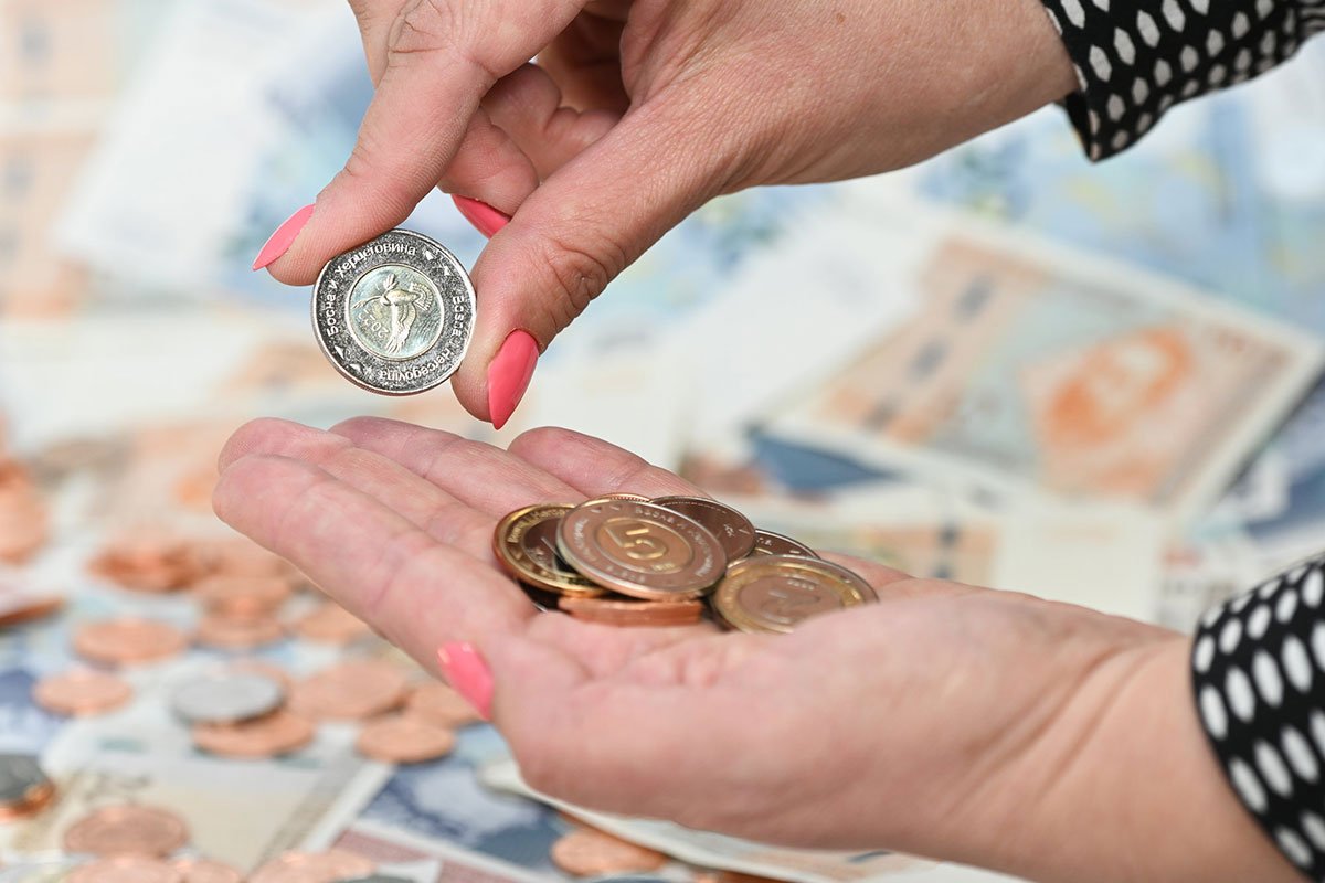 Podaci UIO i entitetskih poreskih uprava: Prihodi i dalje rastu Podaci UIO i entitetskih poreskih uprava: Prihodi i dalje rastu