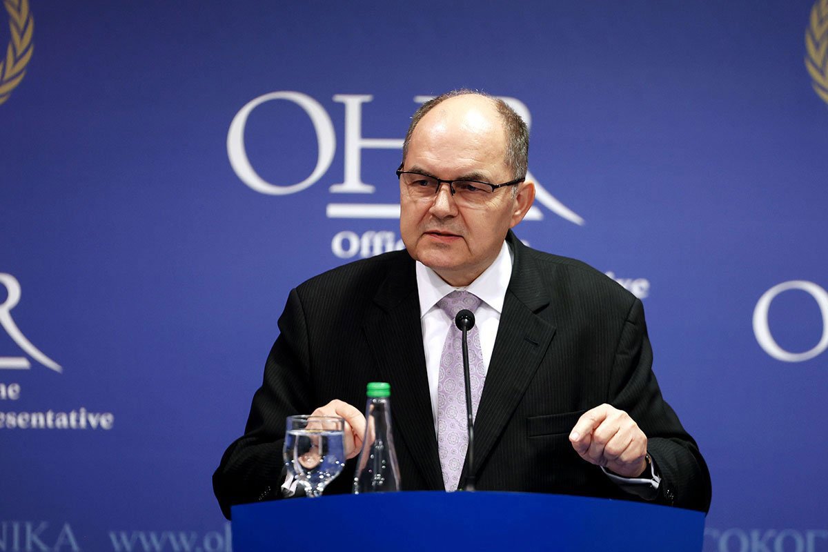 Šmit naredio prenos 112,5 miliona KM CIK-u: Amidžić ima rok od jednog dana Šmit naredio prenos 112,5 miliona KM CIK-u: Amidžić ima rok od jednog dana