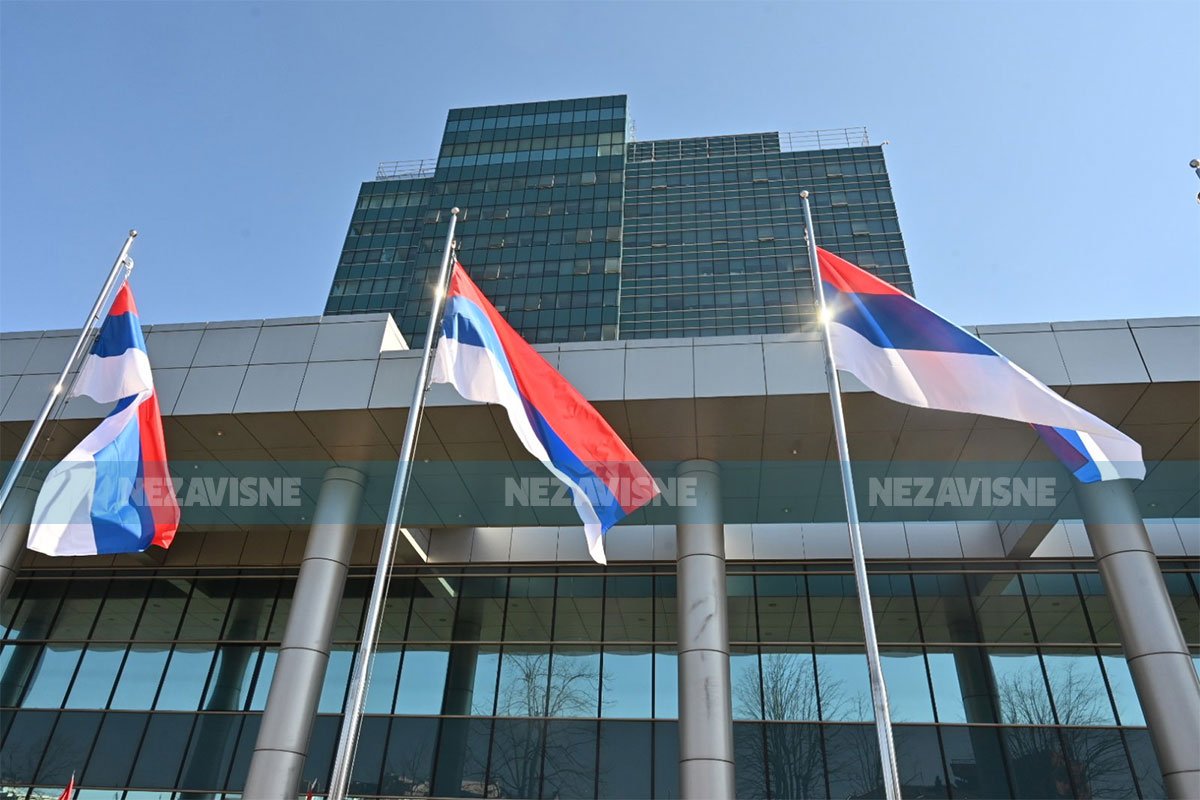 Ministarstvo traži izjašnjenje direktora zbog cijena đačkih ekskurzija