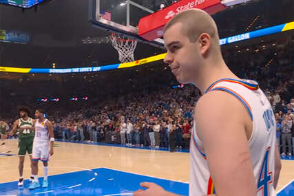 Dobio velike ovacije: Nikola Topić pobijedio rak i debitovao u NBA