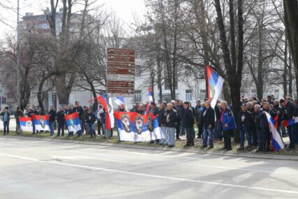 Protesti ili ĆUTI I TRPI: Bivši borci Vojske RS u dilemi šta i kako dalje