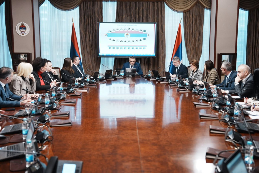 Vlada Srpske se zadužuje za dodatnih 45 miliona evra Vlada Srpske se zadužuje za dodatnih 45 miliona evra