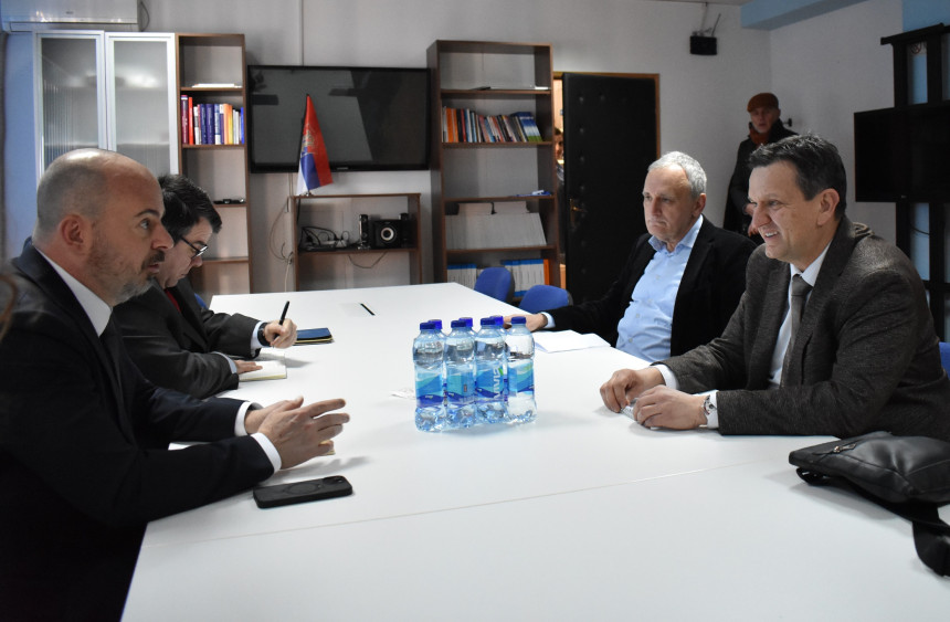 Avanturistička politika ugrozila Srpsku i njenu ekonomiju Avanturistička politika ugrozila Srpsku i njenu ekonomiju