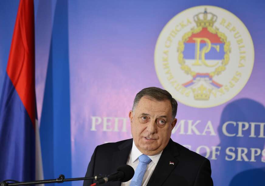 „Prije moje posjete Americi i Rusiji, moguća i VELIKA POSJETA REPUBLICI SRPSKOJ“ Dodik najavio gdje sve ide, pa nagovijestio još nešto „Prije moje posjete Americi i Rusiji, moguća i VELIKA POSJETA REPUBLICI SRPSKOJ“ Dodik najavio gdje sve ide, pa nagovijestio još nešto