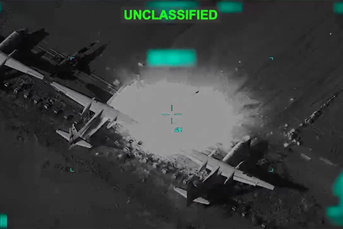 Amerikanci objavili snimke udara na iranske avione (VIDEO)