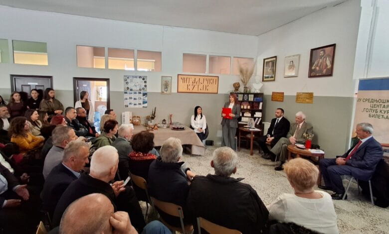 Susret generacija u čast gimnazije u Bileći – Jedna stranica obične pisanske sveske